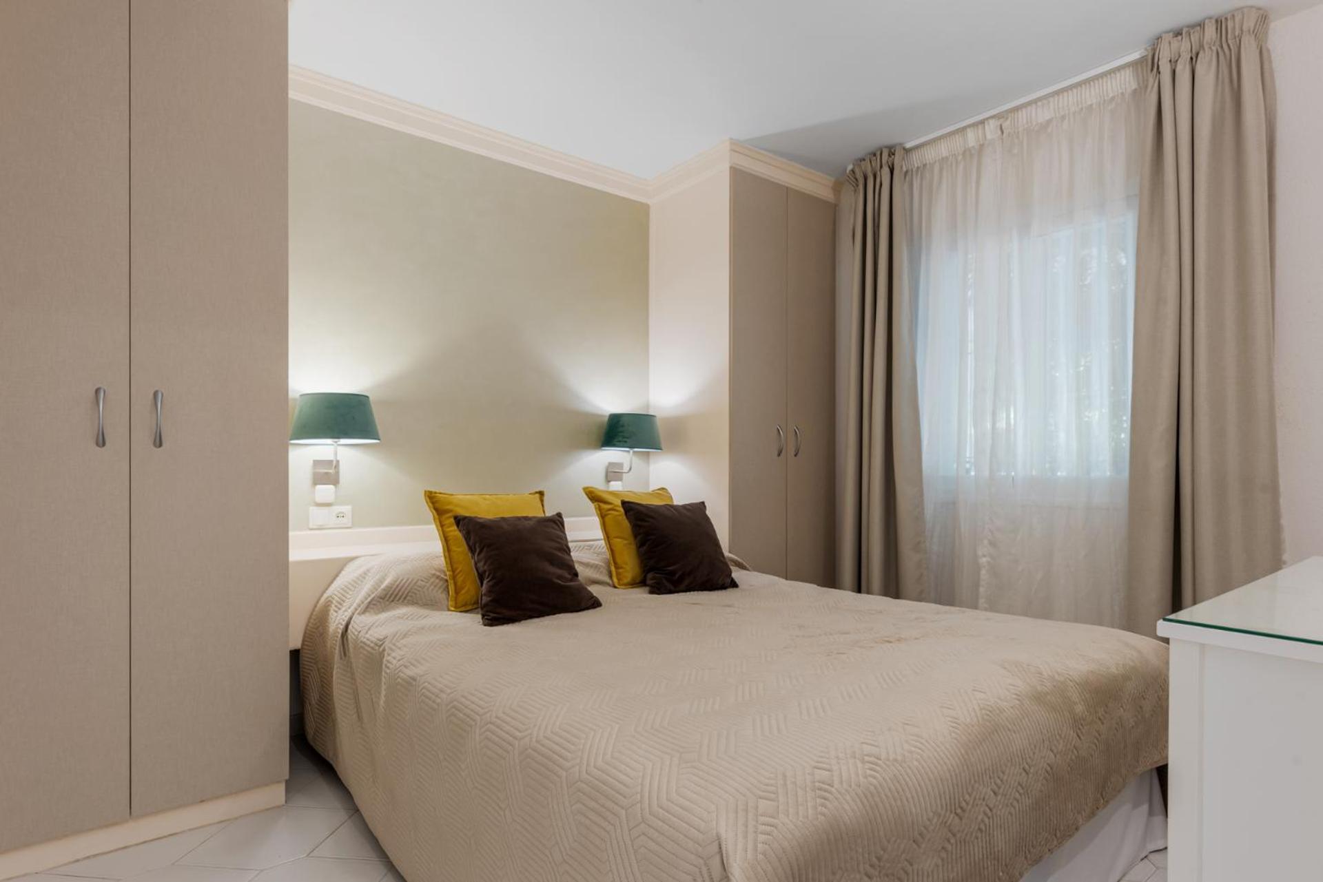 Miraflores Apartments By The Beach Costa Del Sol Sitio de Calahonda Exterior photo