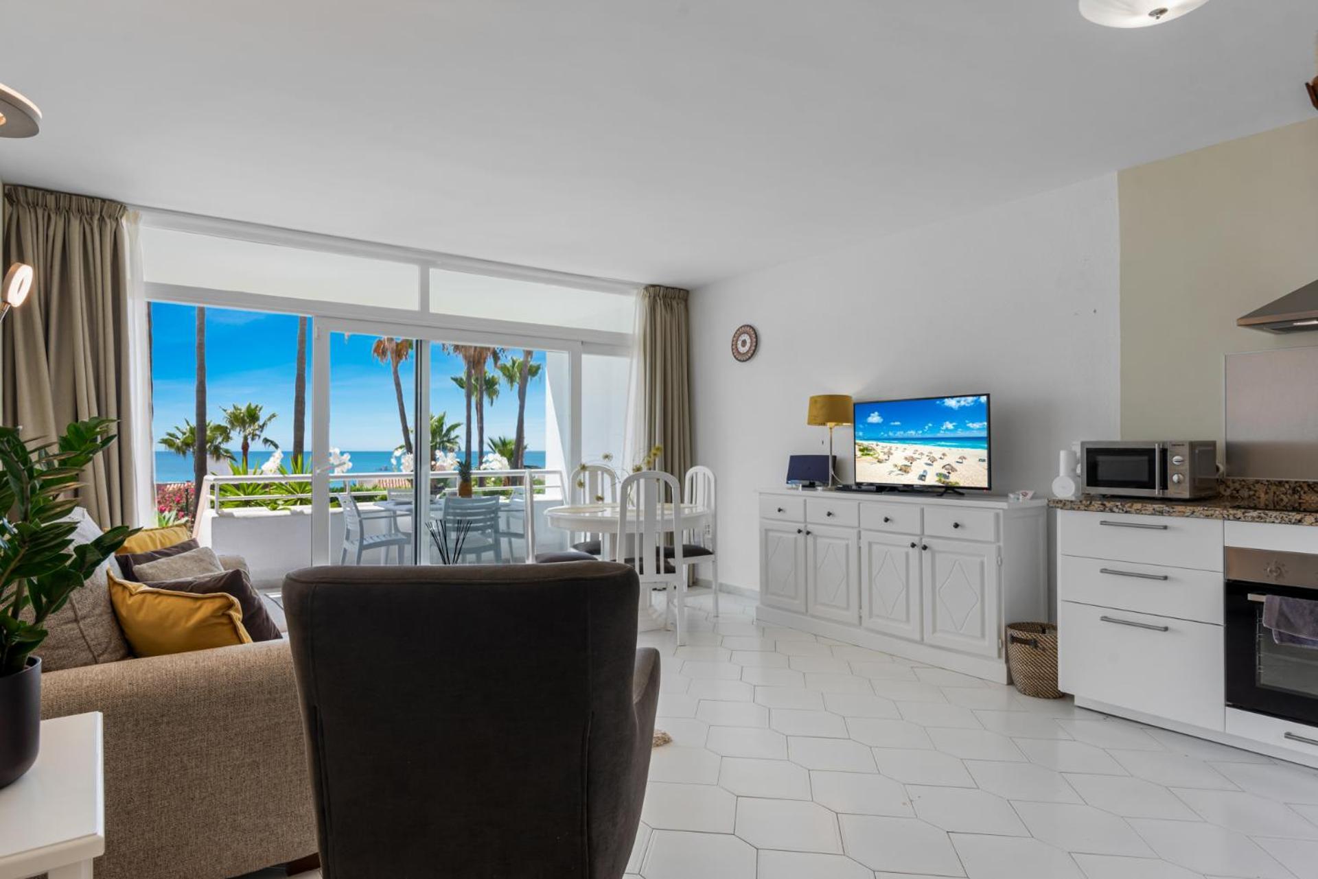 Miraflores Apartments By The Beach Costa Del Sol Sitio de Calahonda Exterior photo