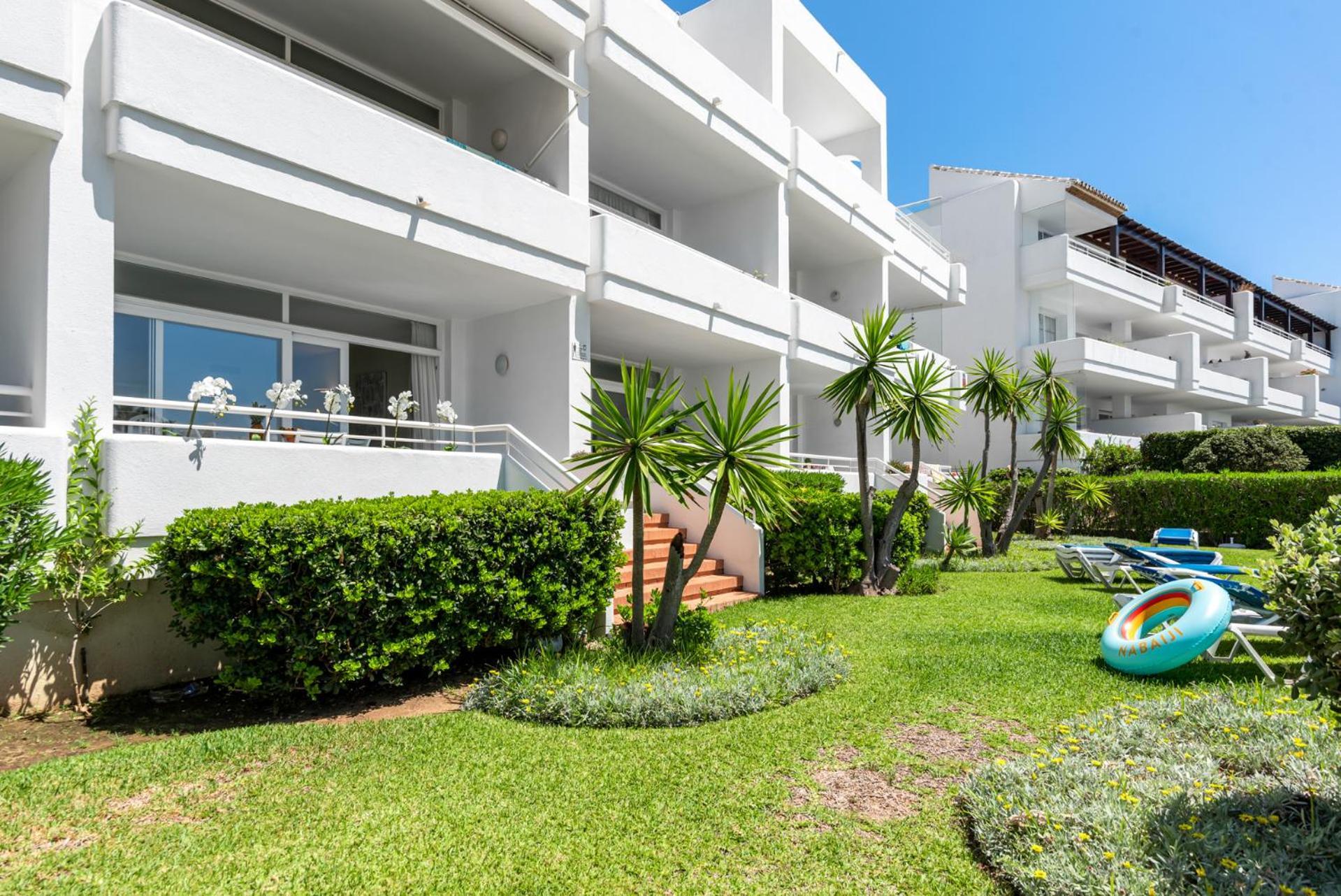 Miraflores Apartments By The Beach Costa Del Sol Sitio de Calahonda Exterior photo